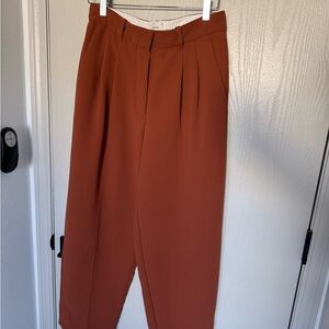 Women's Rust Pleated Trousers